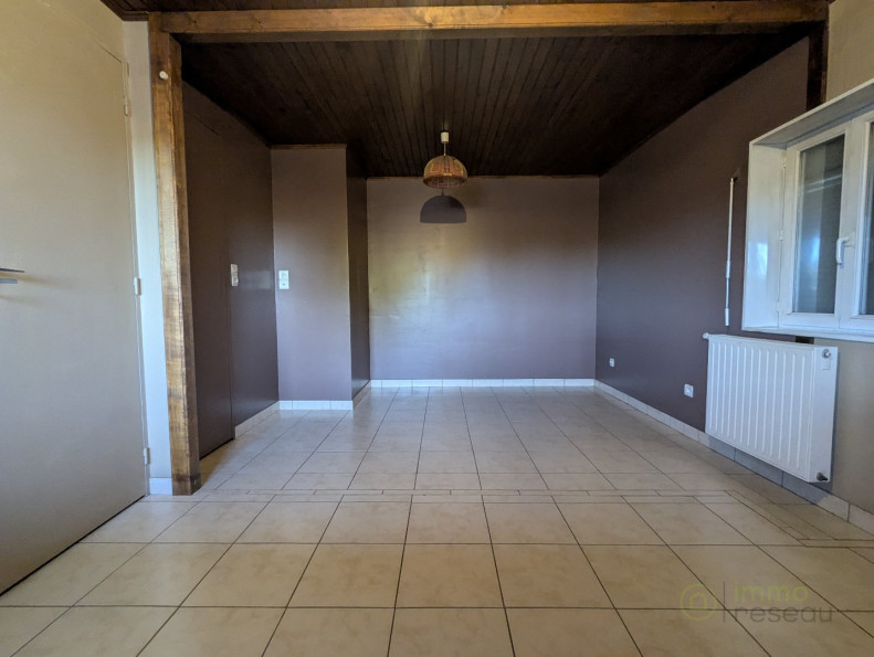 vente Maison et dépendances Montjay - Photo 7