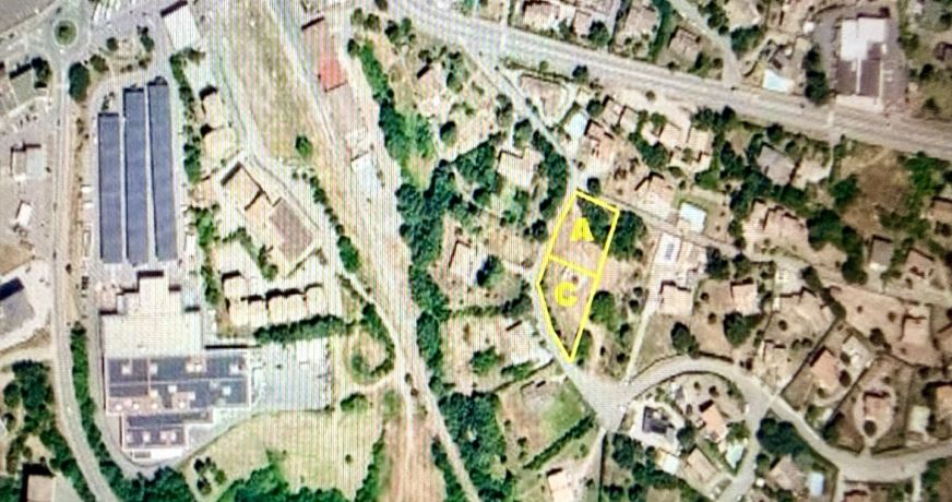 vente Terrain Corte