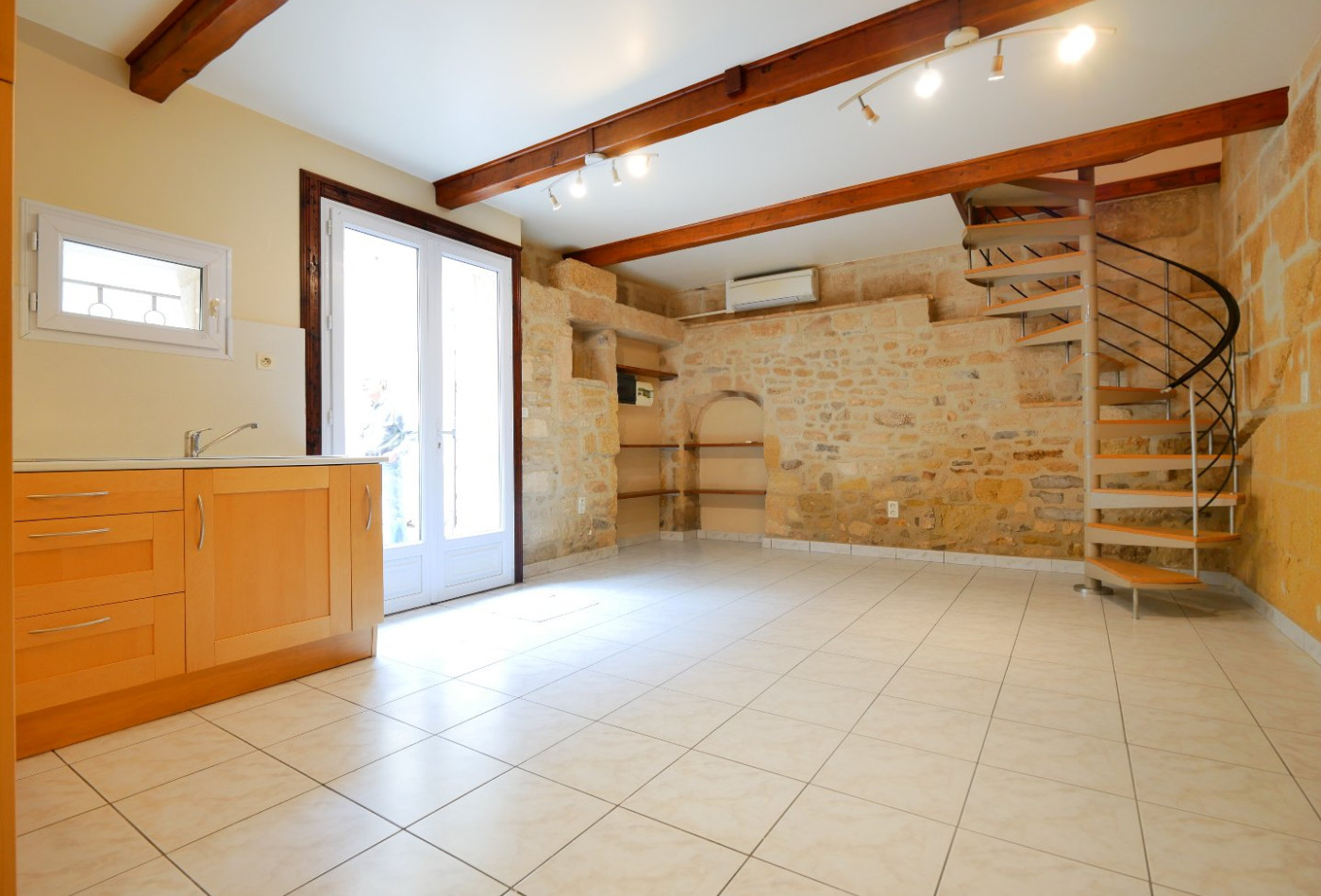 location Maison Aimargues - Photo 8