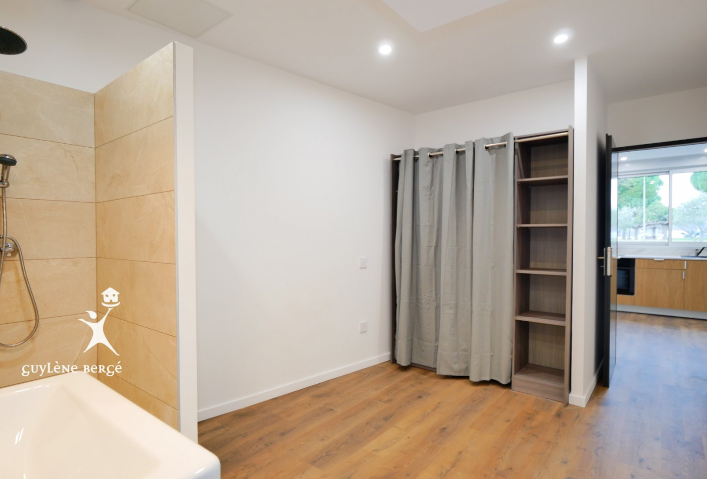 location Appartement Aimargues - Photo 4