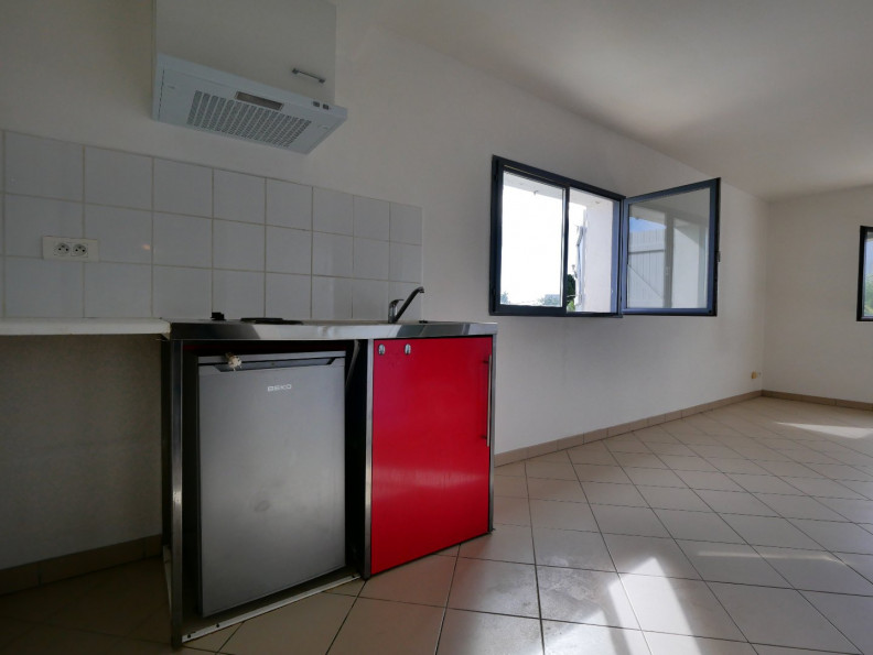 location Appartement Aimargues - Photo 1