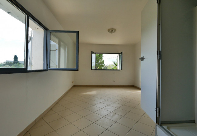location Appartement Aimargues - Photo 2