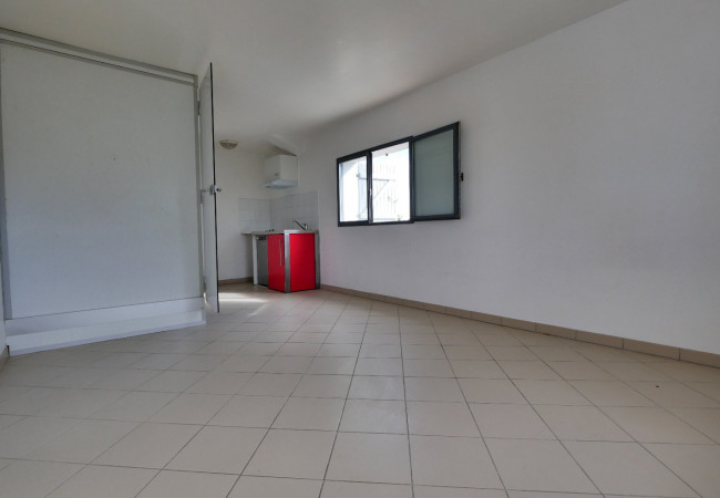 location Appartement Aimargues - Photo 4