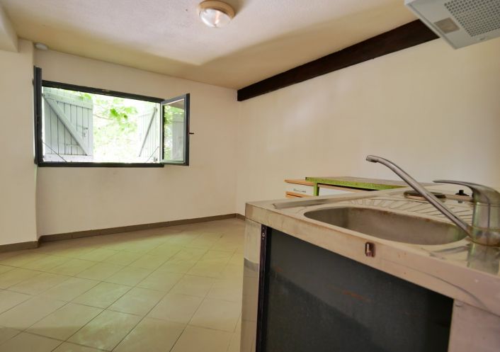 location Appartement Aimargues