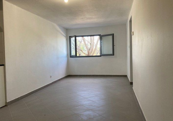location Appartement Aimargues