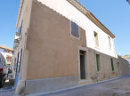 location Maison de village Le Cailar