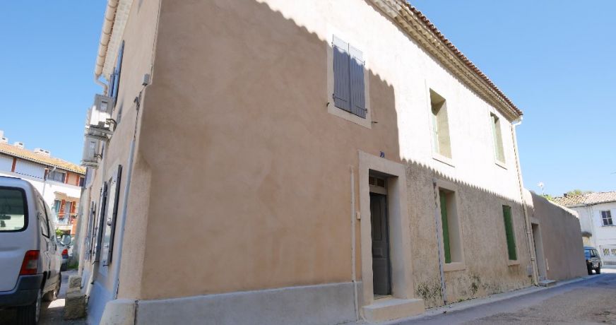 location Maison de village Le Cailar