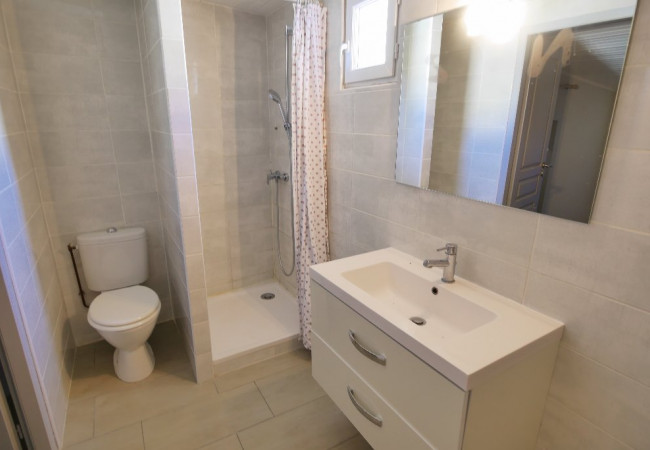 location Maison de village Le Cailar - Photo 7