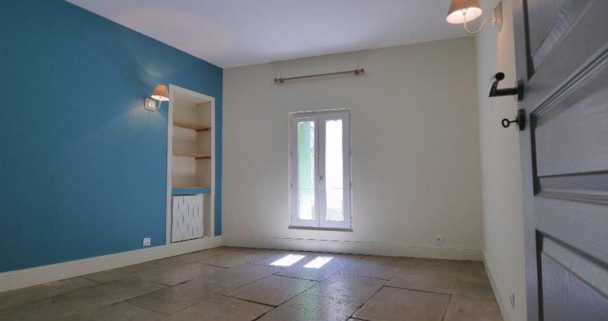 location Maison de village Le Cailar
