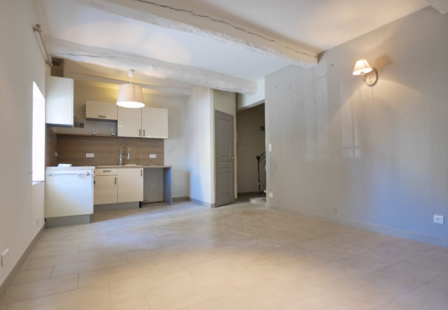 location Maison de village Le Cailar - Photo 1