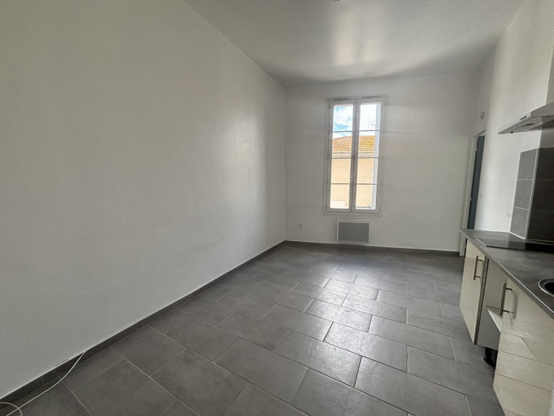 location Appartement Lunel - Photo 1