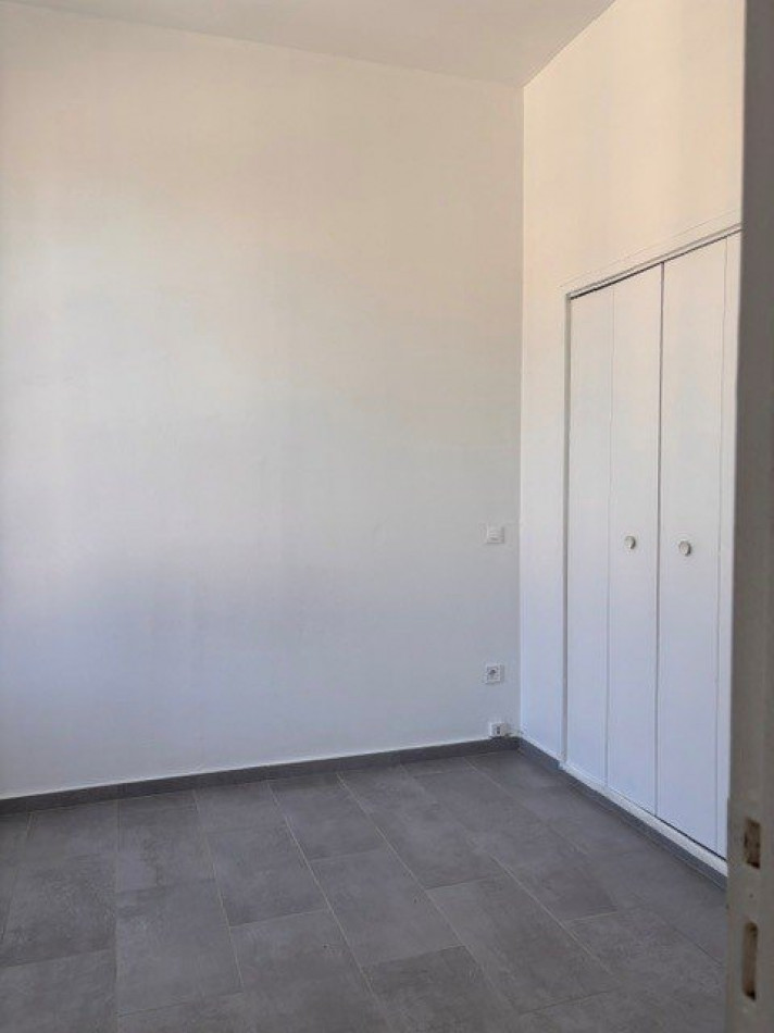 location Appartement Lunel - Photo 3