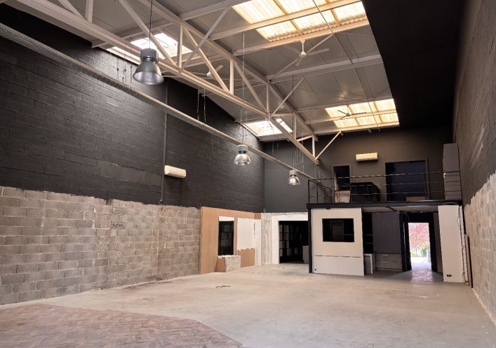 location Local commercial Nimes