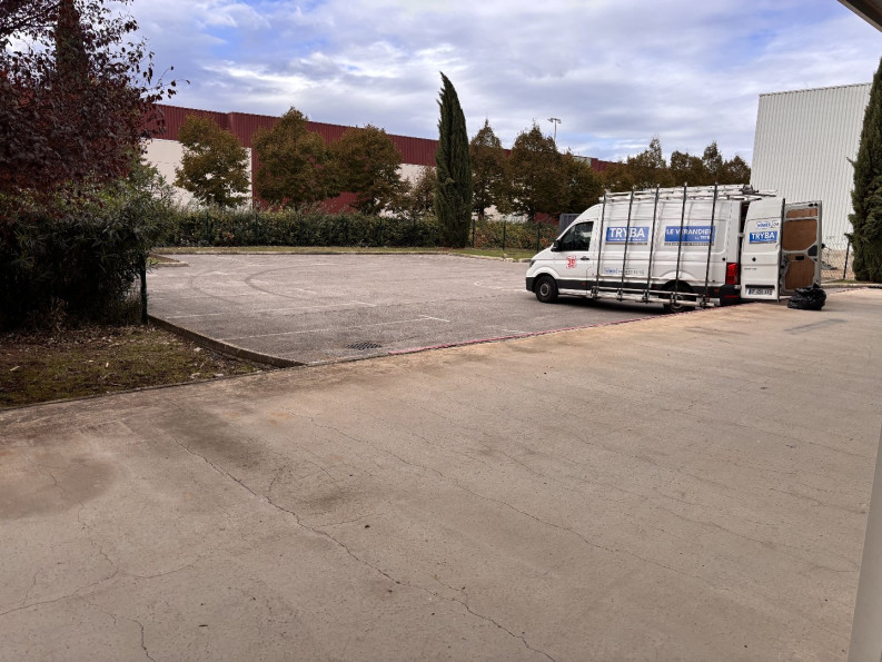 location Local commercial Nimes - Photo 6