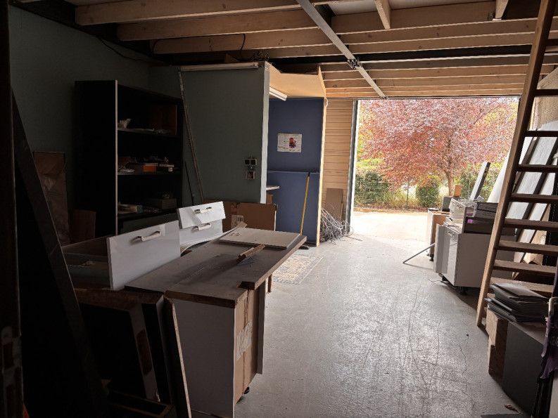 location Local commercial Nimes - Photo 8