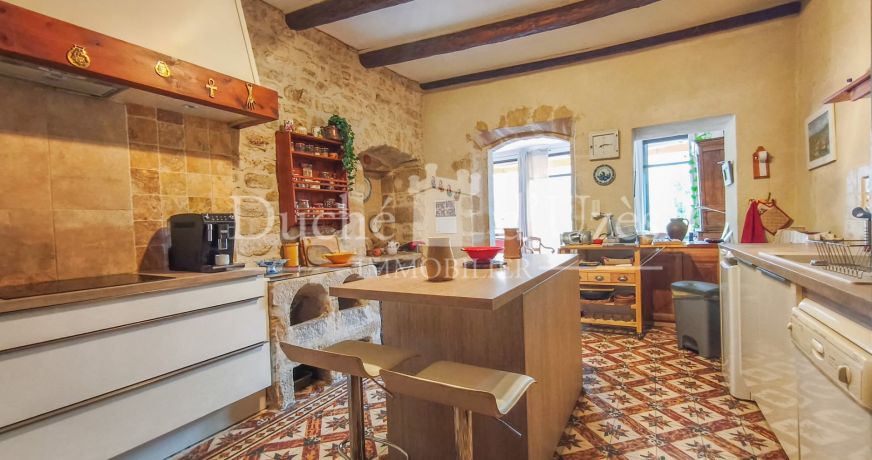 vente Maison de village Uzes