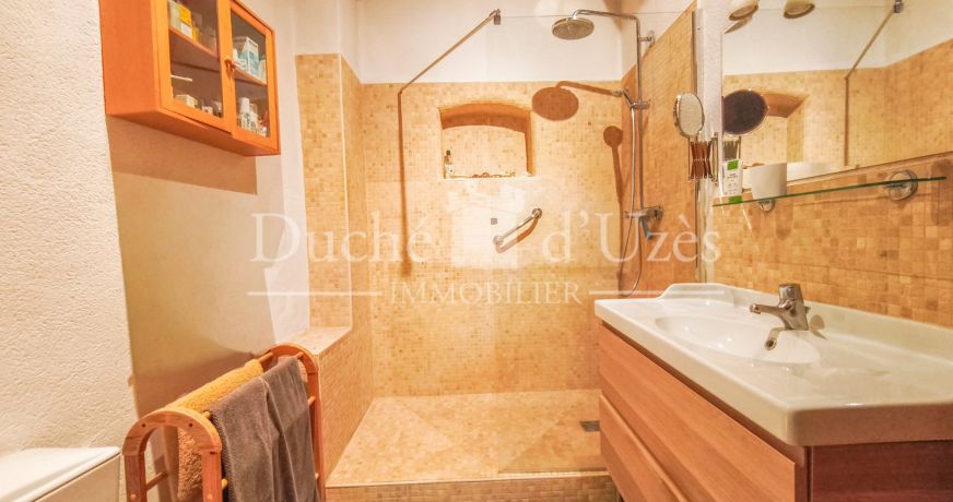 vente Maison de village Uzes