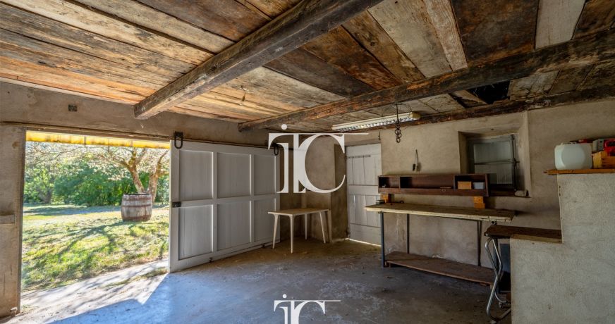 vente Grange Les Vans