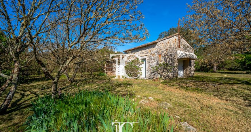 vente Grange Les Vans