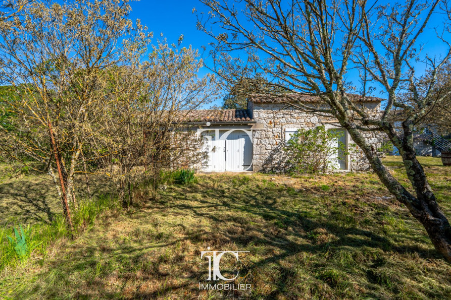 vente Grange Les Vans - Photo 9