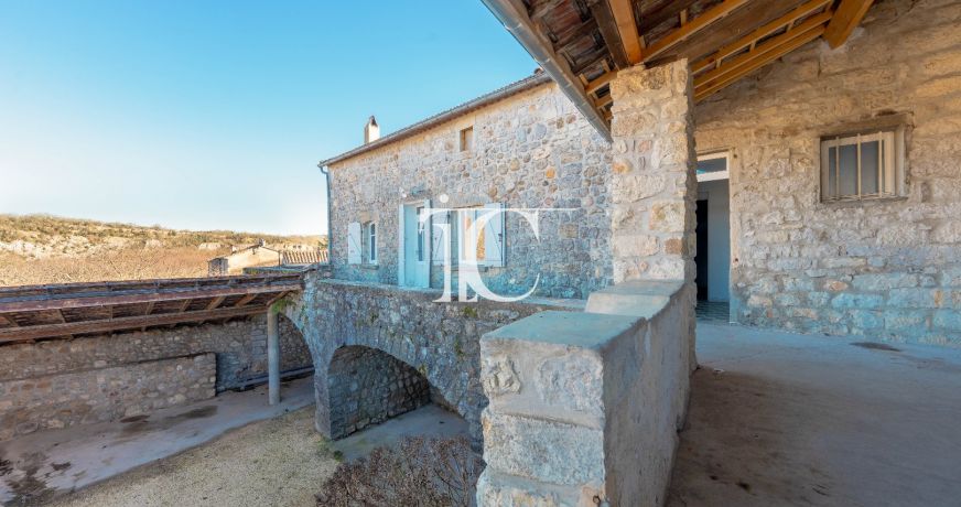 vente Maison en pierre Berrias Et Casteljau