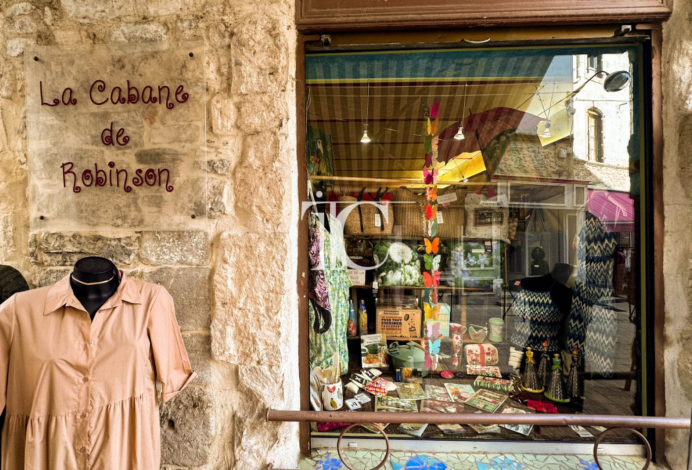 vente Prêt à porter Saint Ambroix - Photo 5