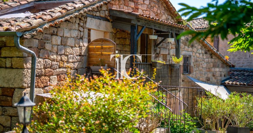 vente Maison de hameau Lablachere