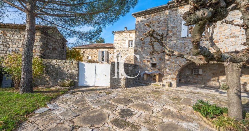 vente Maison en pierre Lablachere