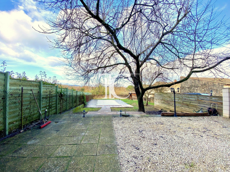 vente Maison de village Saint Jean De Maruejols Et Avejan - Photo 2