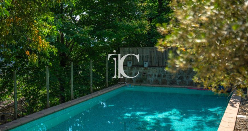 vente Maison de hameau Lablachere