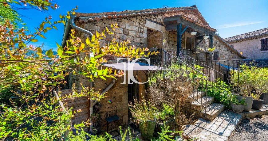 vente Maison de hameau Lablachere
