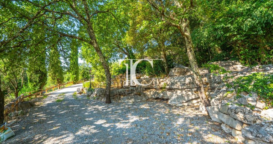 vente Demeure Berrias Et Casteljau