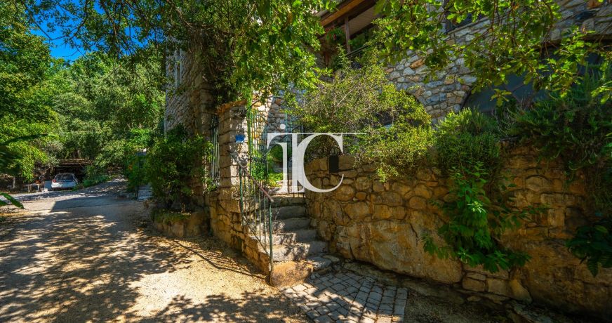 vente Demeure Berrias Et Casteljau