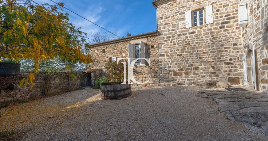vente Maison en pierre Lablachere