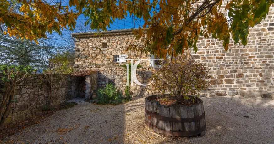 vente Maison en pierre Lablachere