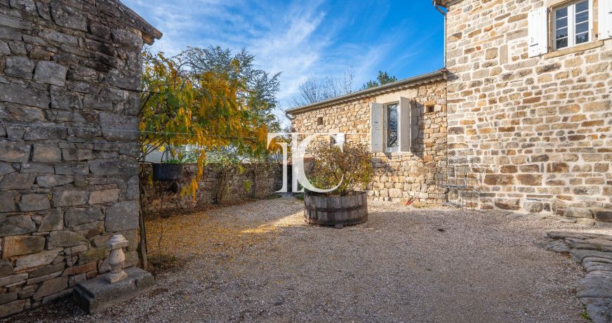 vente Maison en pierre Lablachere