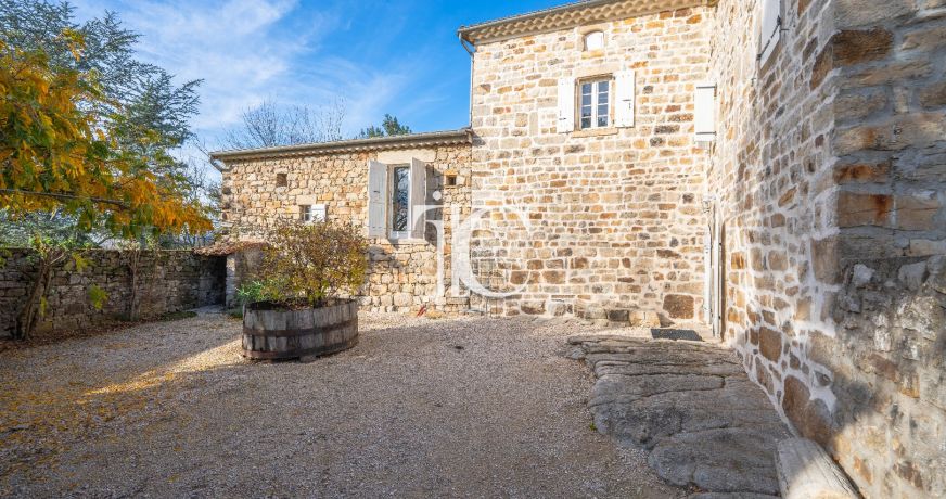 vente Maison en pierre Lablachere
