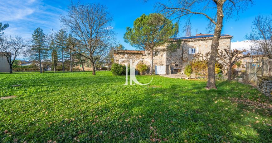 vente Maison en pierre Lablachere