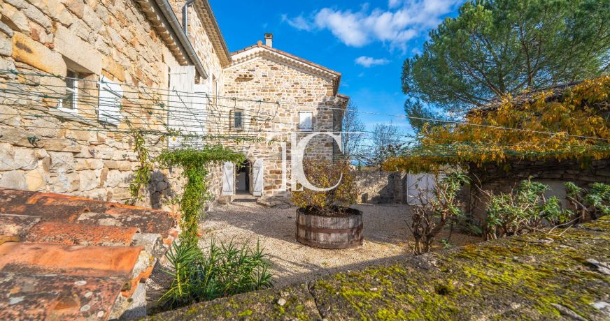 vente Maison en pierre Lablachere