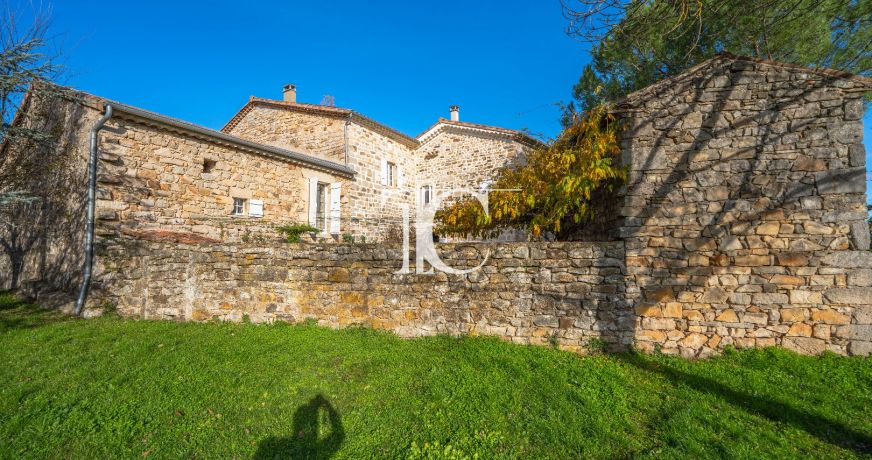 vente Maison en pierre Lablachere