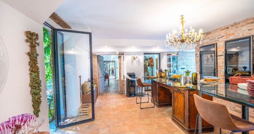 vente Mas Uzes