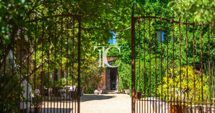 vente Mas Uzes
