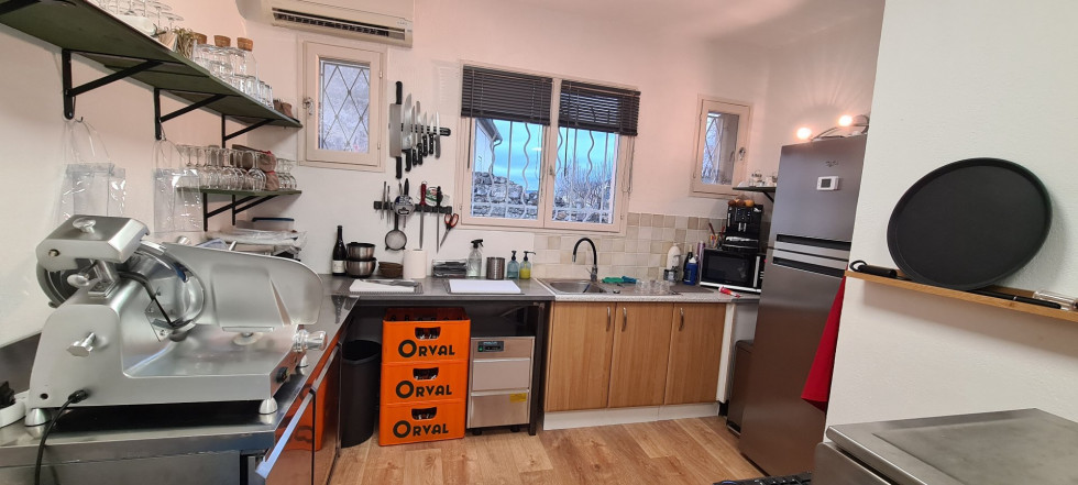 location Bureau Saint Quentin La Poterie - Photo 6