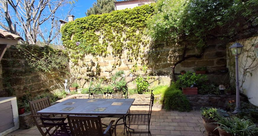 vente Maison de village Saint Quentin La Poterie