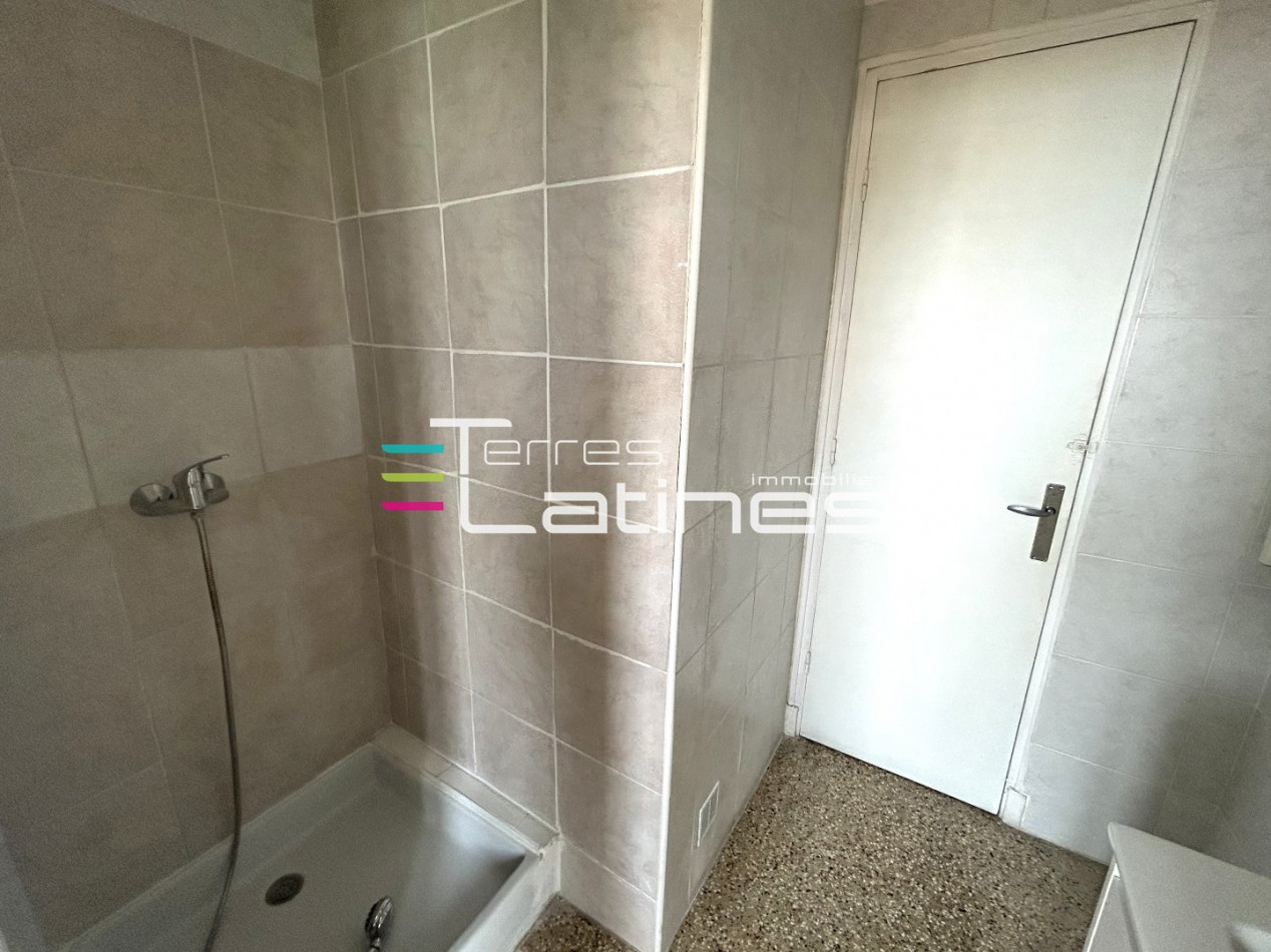 location Appartement Nimes - Photo 10