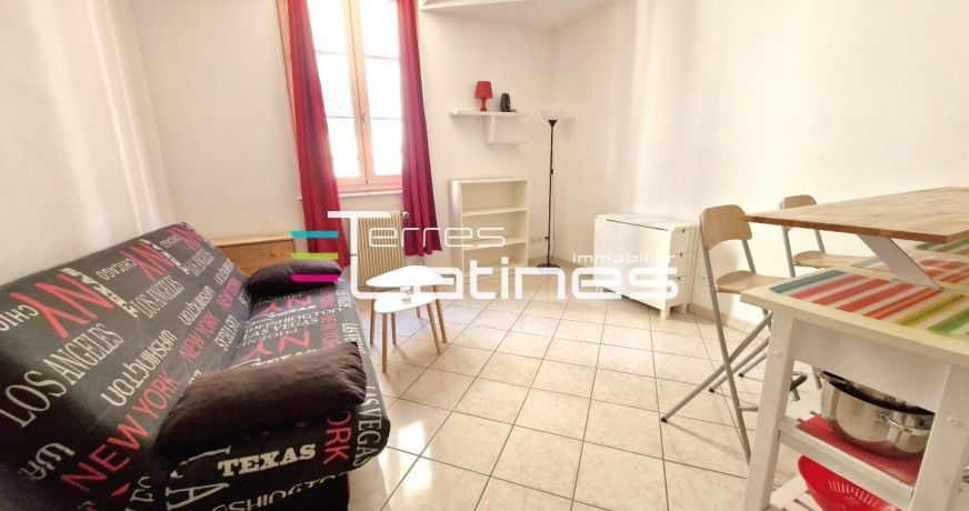 location Appartement Nimes
