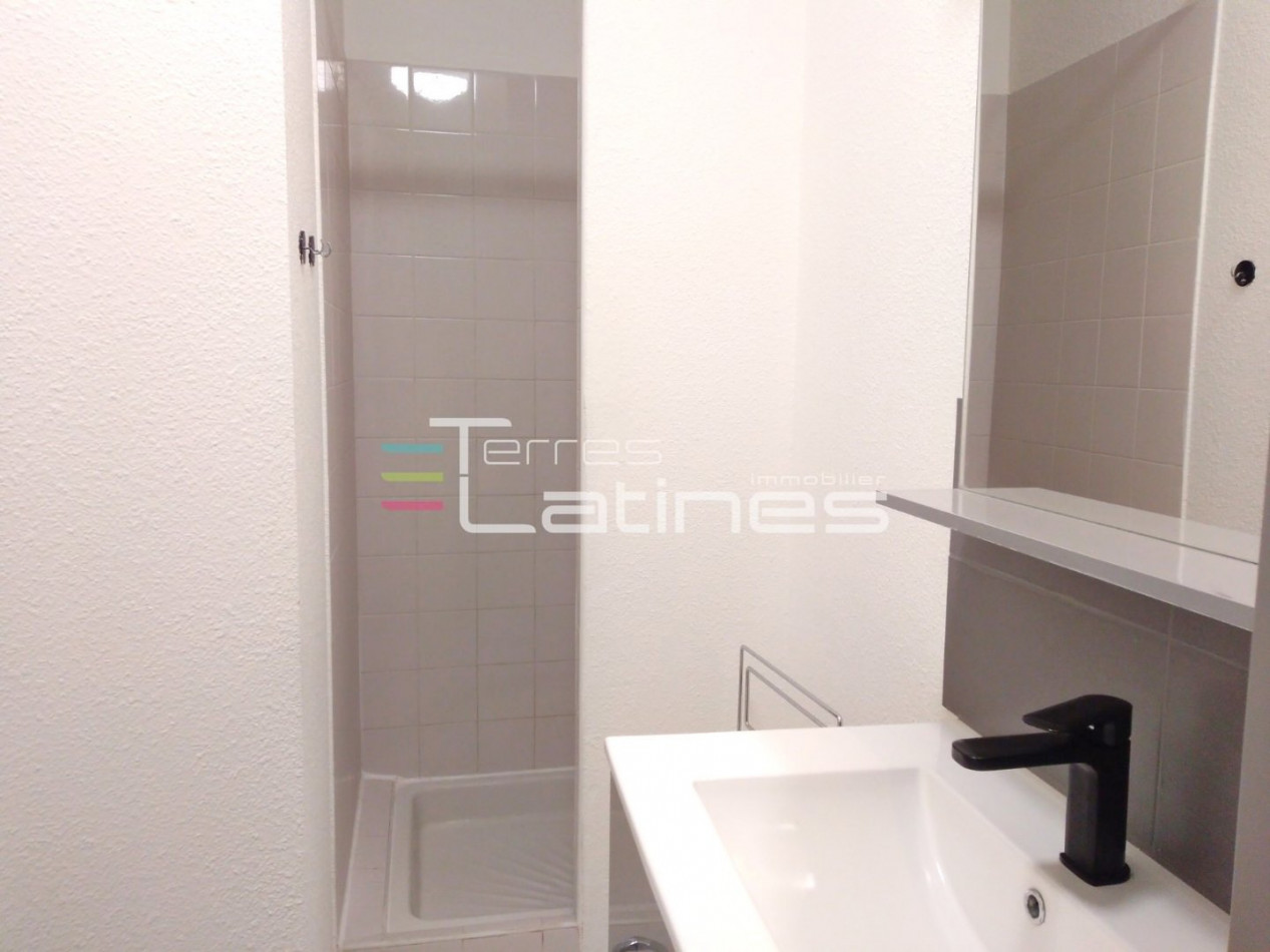 location Appartement Nimes - Photo 9
