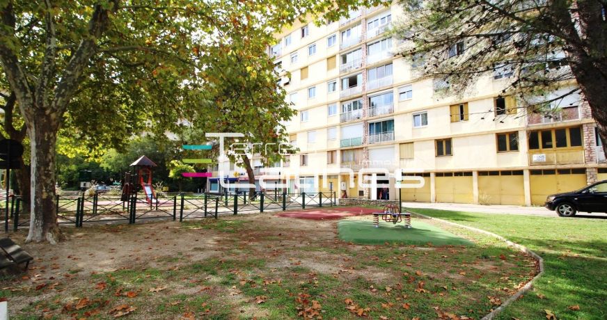 location Appartement Nimes