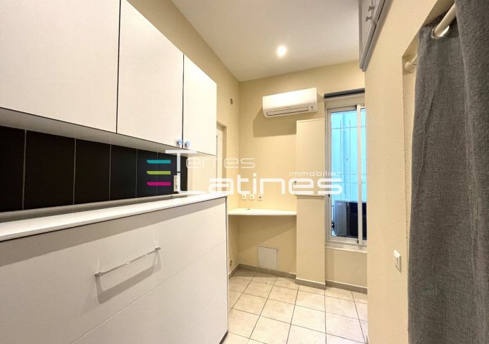 location Appartement Nimes