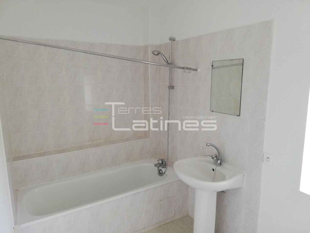 location Maison Montmirat - Photo 8